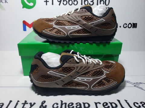 Bottega Veneta  Brown