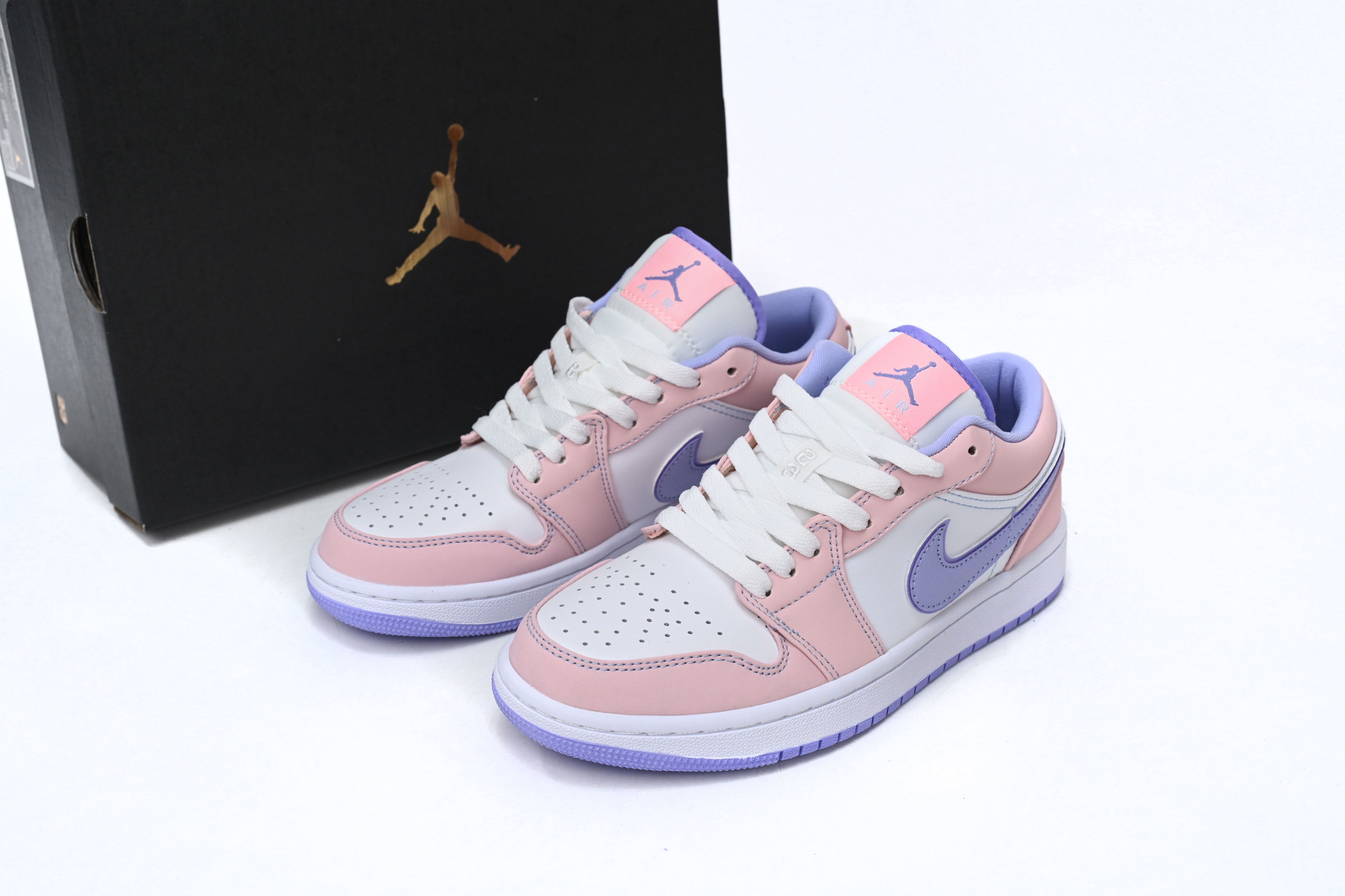 Jordan 1 Low Arctic Punch
