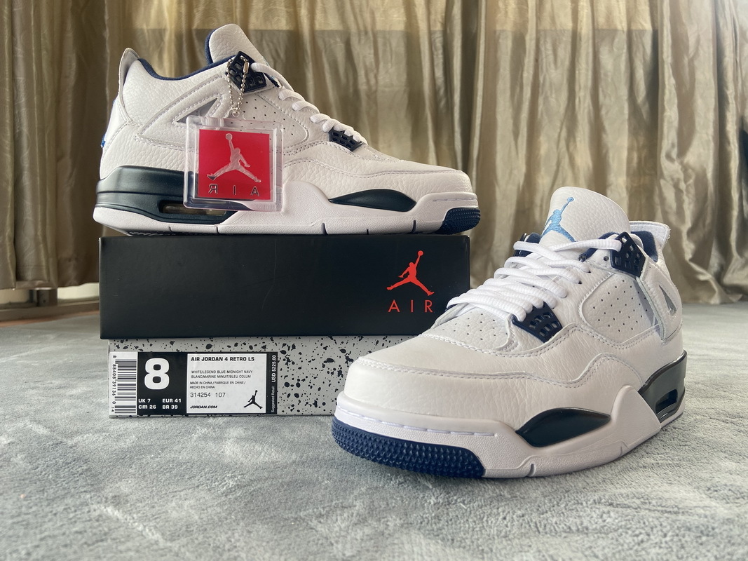 Air Jordan 4 Columbia