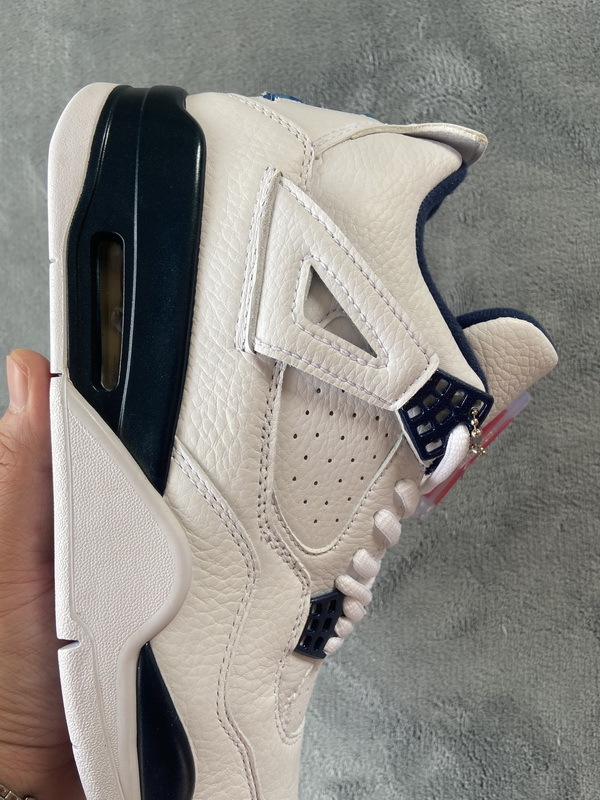Jordan 4s Columbia