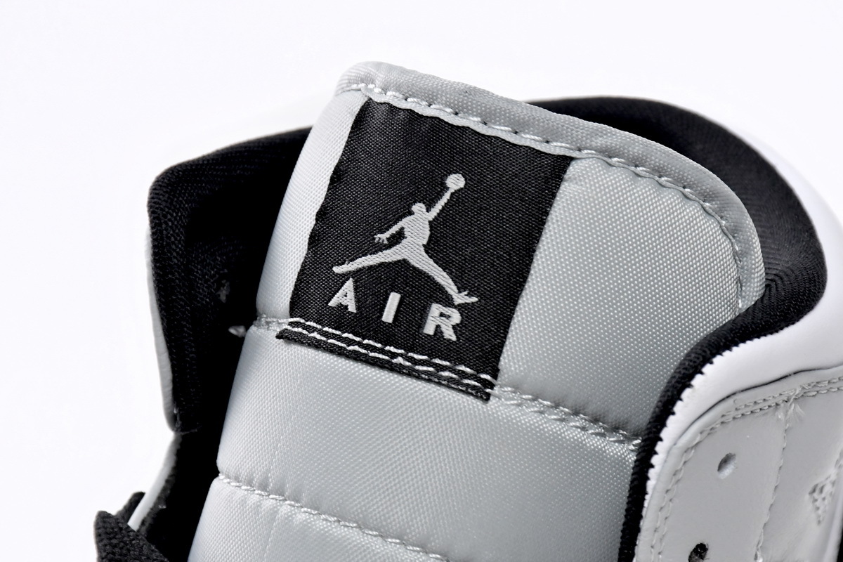 Jordan 1's Smoke Grey