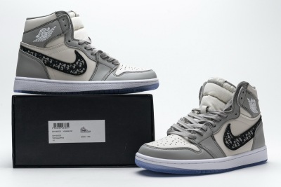 Air Jordan 1 Retro High Dior Reps Sneaker CN8607-002 02