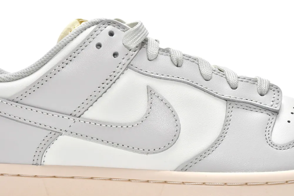 Reps Sneakers Nike Dunk Low Light Bone DD1503-107