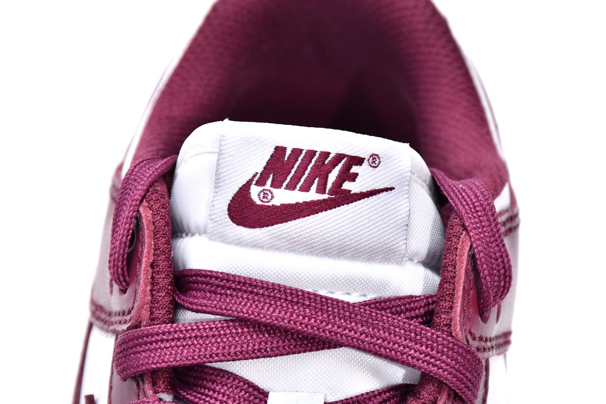 Nike Dunk Low Bordeaux Reps Sneaker DD1503-108