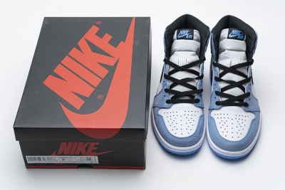 Air Jordan 1 Retro High OG University Blue Reps Sneaker 555088-134 02