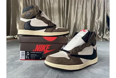 Air Jordan 1 Retro x Travis Scott High Mocha Reps Sneakers CD4487-100 01