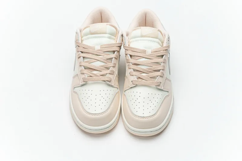 Nike Low Dunk Orange Pearl