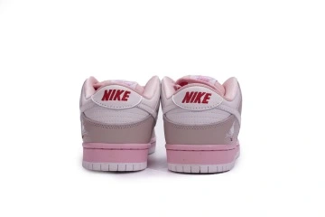 Pink Pigeon Dunk Low