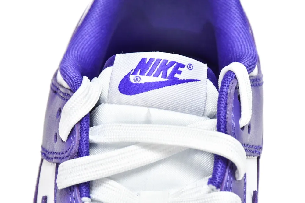 Dunk Low Champion