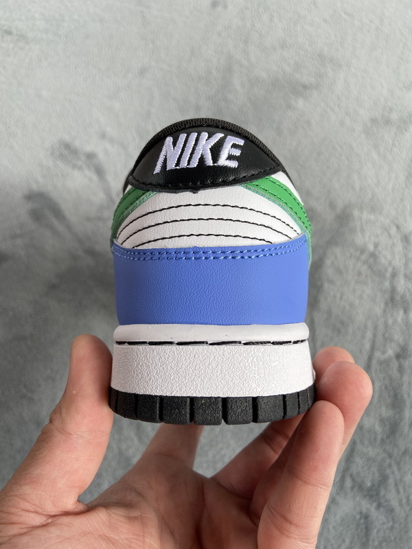 Nike Dunk Low Green Strike Reps Sneaker DD1503-106