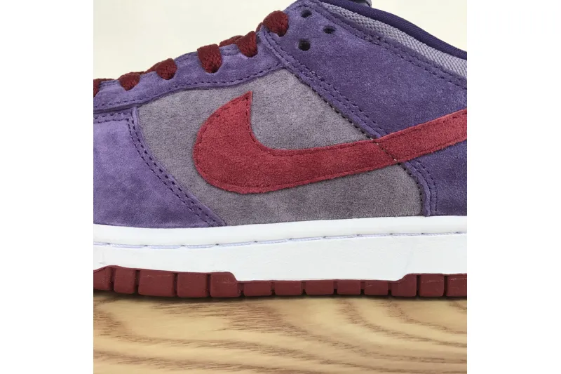plum dunks