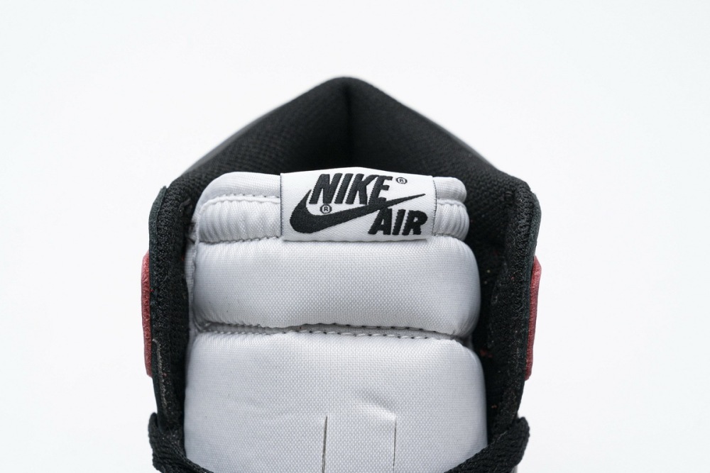 black toe 1s