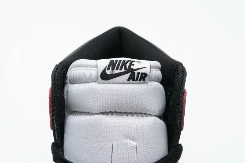 black toe 1s