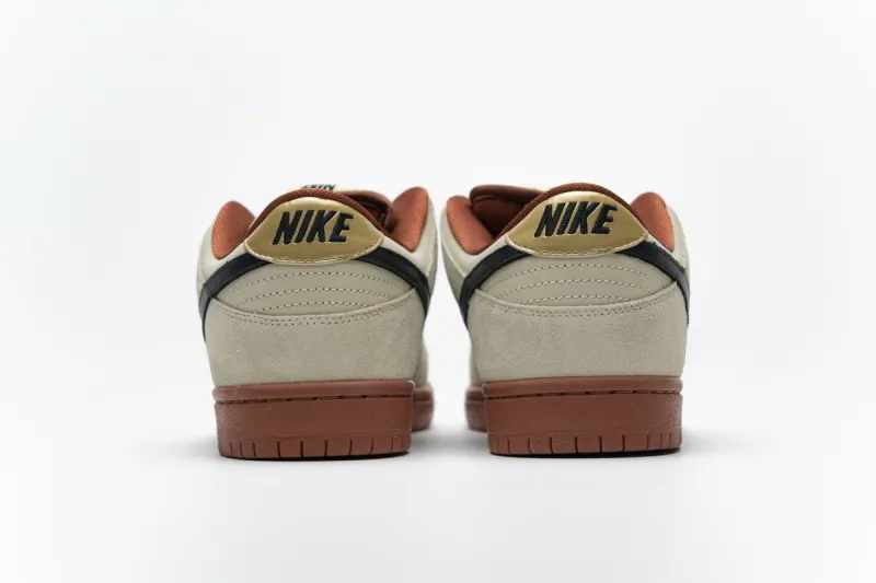 SB Dunk Hennessy