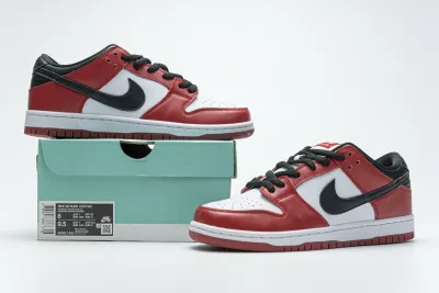 Nike SB Dunk Low J-Pack Chicago Reps Sneaker BQ6817-600 02