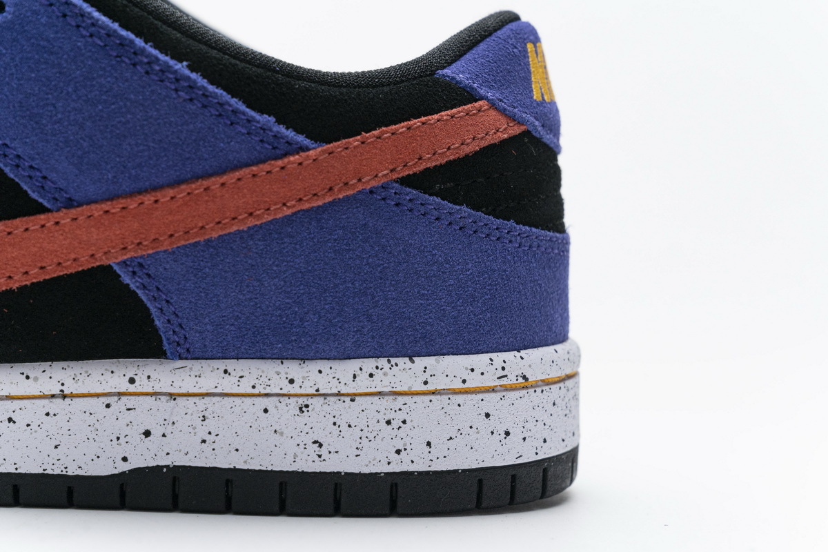 Nike SB Dunk Low ACG Terra