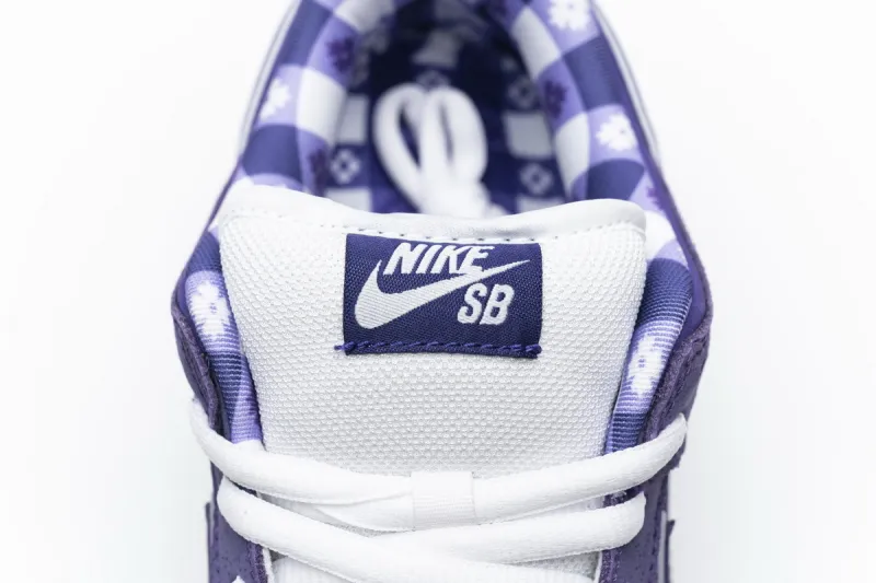 purple lobster dunks