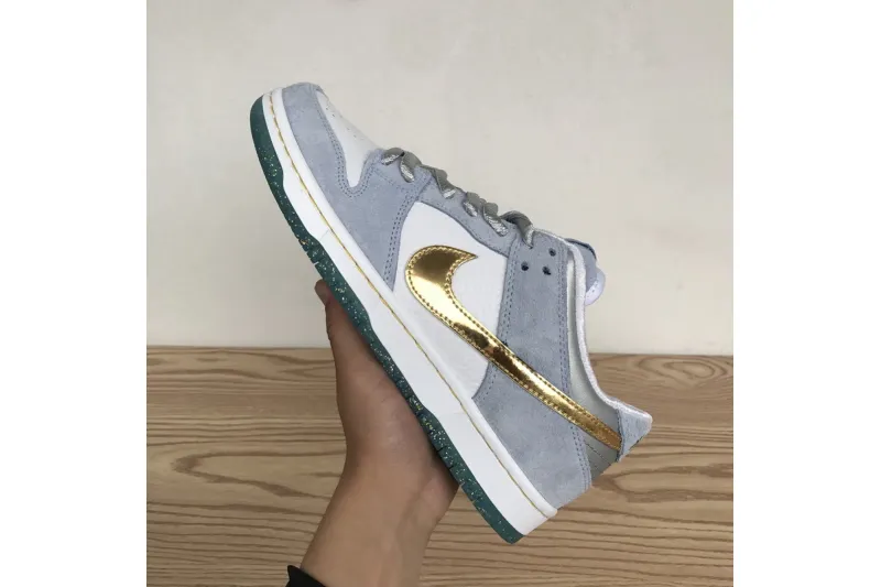 Reps Sneakers Sean Cliver x Nike SB Dunk Low Snow White DC9936-100