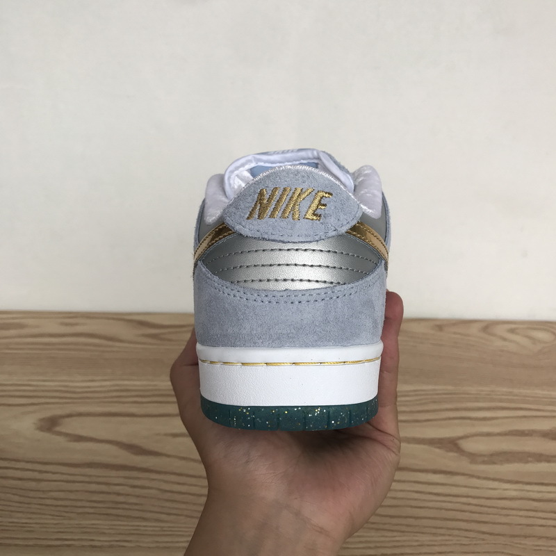 Reps Sneakers Sean Cliver x Nike SB Dunk Low Snow White DC9936-100