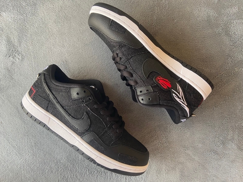 Youth Dunk Lows