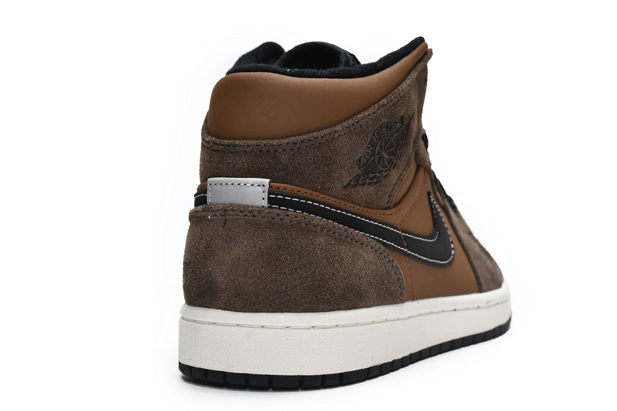 Dark Chocolate jordan 1 mid