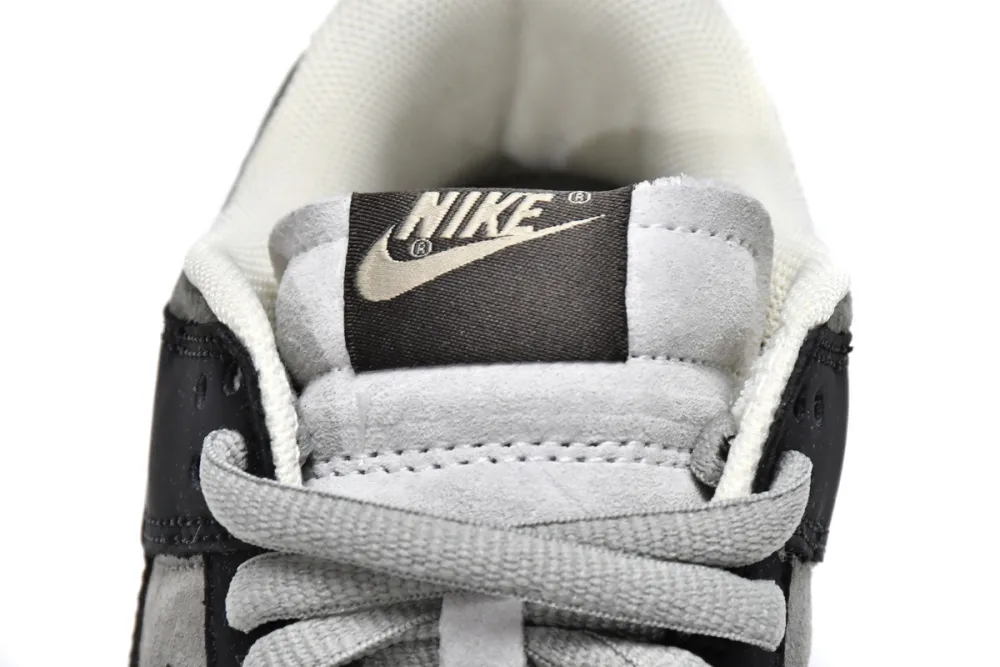 Otomo Katsuhiro x Nike SB Dunk Low Steamboy OST Reps Sneakers LF0039-003