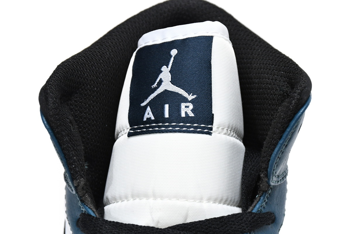 Jordan 1 Armory