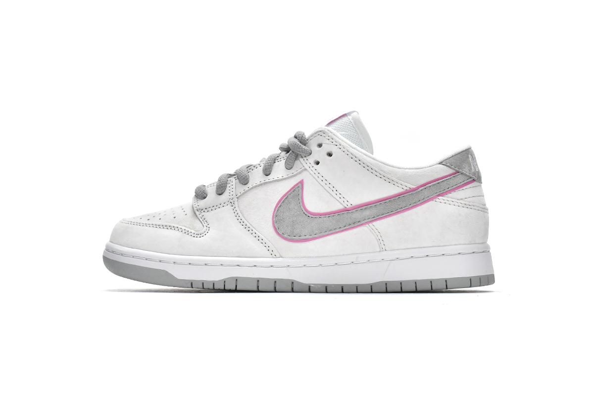 Dunk Low Flat Silver