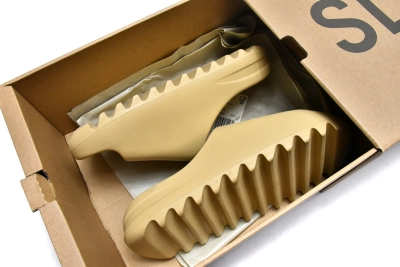 Adidas Yeezy Slide Desert Sand Reps Sneaker  FW6344 02