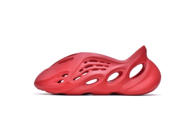 Adidas Yeezy Foam RNNR Vermillion Reps Sneaker GW3355 01