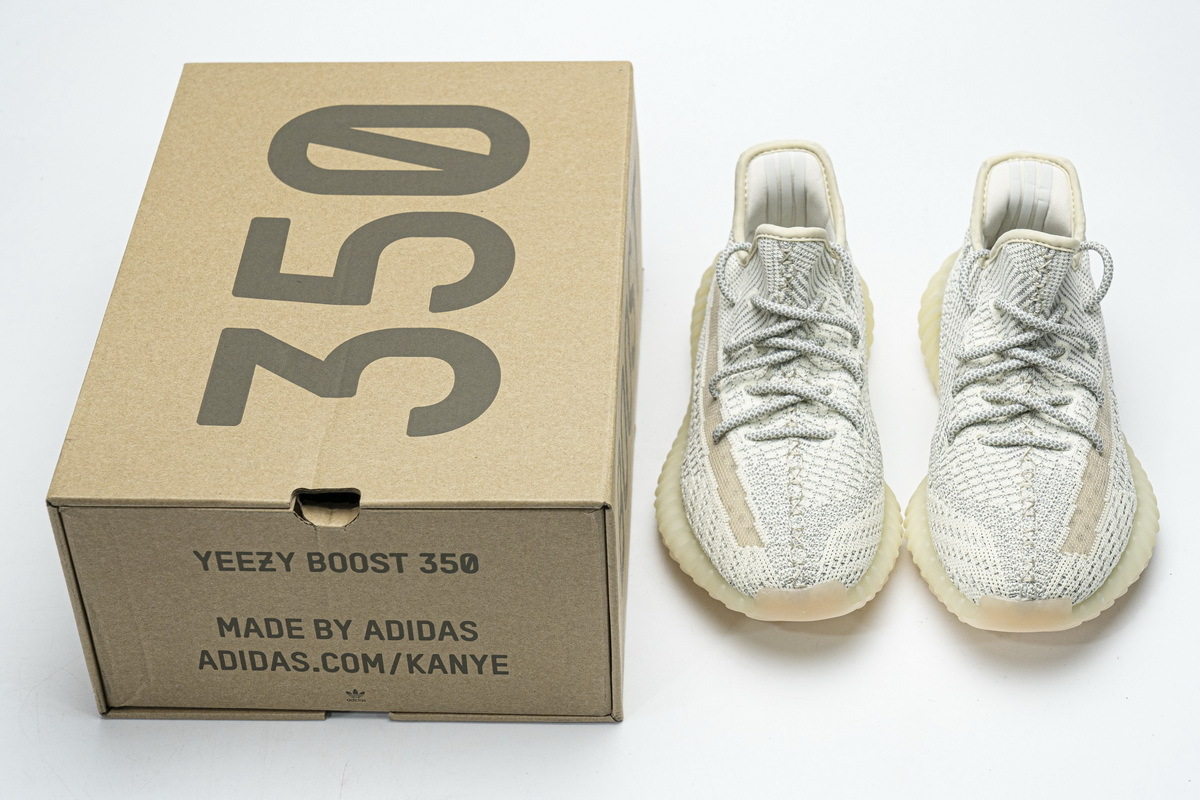 yeezy 350 v2 lundmark reflective Reps