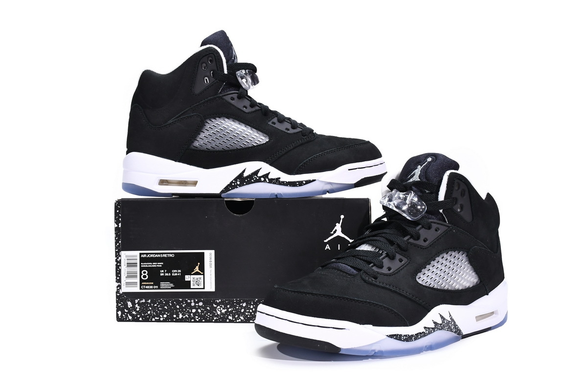5 Jordans Oreo