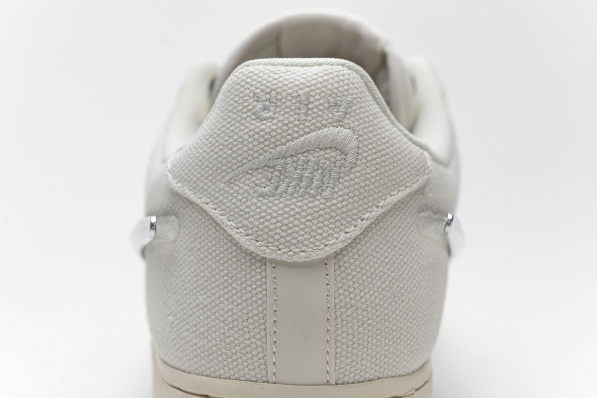 af1 travis sail