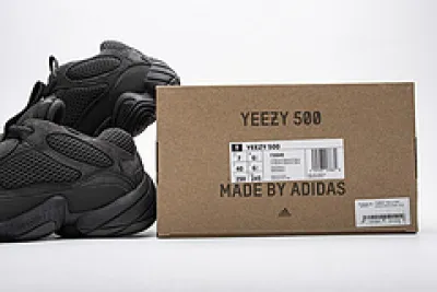 Reps Sneakers  Yeezy 500 “Utility Black”F36640 01