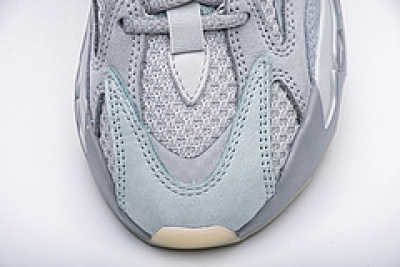 Reps Sneakers adidas Yeezy Boost 700 V2 “Inertia”Basf Boost FW2549 01