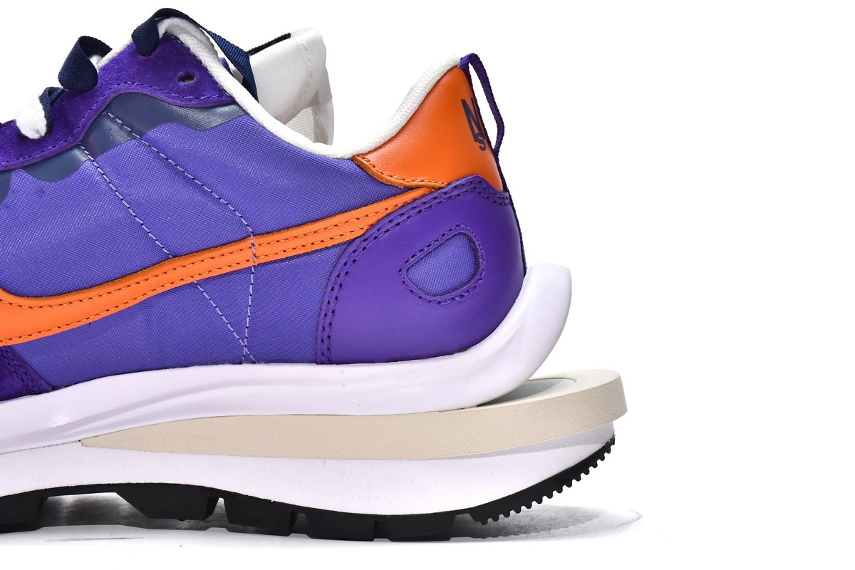 Reps Sneakers Sacai x Nike VaporWaffle Dark Iris DD1875-500