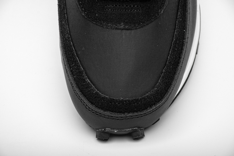 Reps Sneakers Sacai x Nike LDWaffle BlackWhite BV0073-002