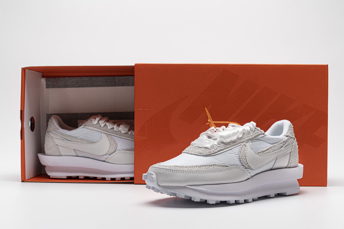 Reps Sneakers Sacai x Nike LDWaffle White Nylon BV0073-101