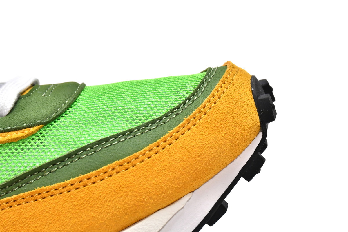 Reps Sneakers Sacai x Nike LDV Waffle Green Gusto BV0073-300