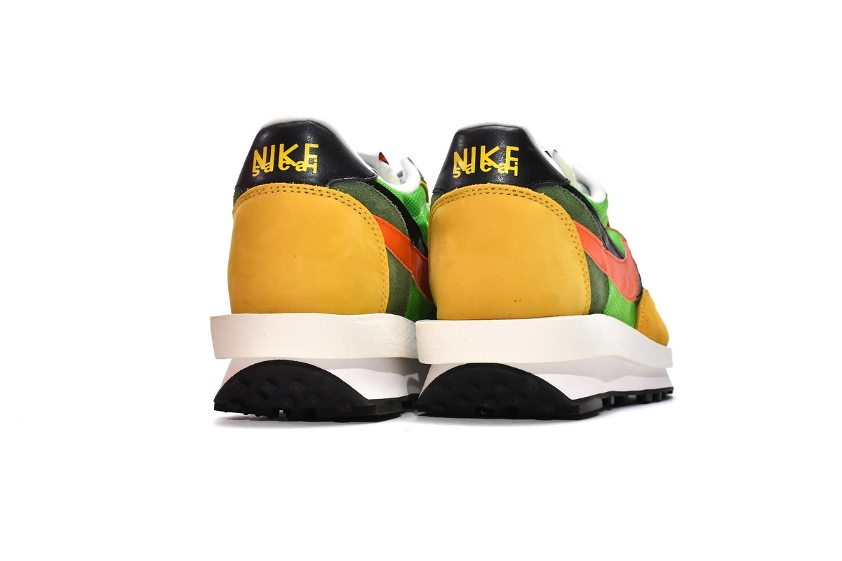 Reps Sneakers Sacai x Nike LDV Waffle Green Gusto BV0073-300