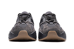 Reps Sneakers Adidas Yeezy 700 “Utility Black” FV5304