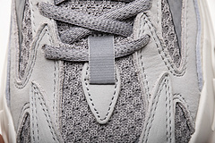 Reps Sneakers Yeezy Boost 700 V2 “Static” EF2829