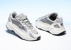  Reps Sneakers Yeezy Boost 700 V2 “Static”EF2829