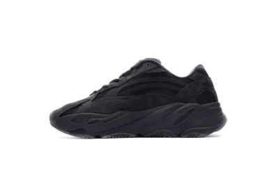 Yeezy Boost 700 v2 Vanta Reps Sneakers FU6684 01