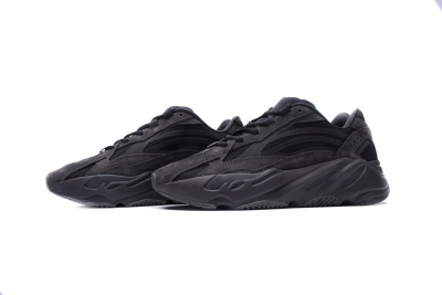 Yeezy Boost 700 v2 Vanta Reps Sneakers FU6684 02