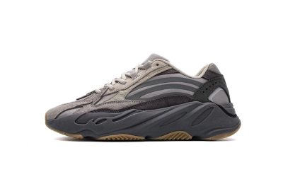 Yeezy 700 v2 Tephra Reps Sneakers FU7914 01