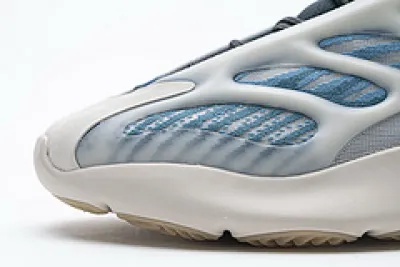 Reps Sneakers  adidas Yeezy 700 V3 “Kyanite” GY0260 02