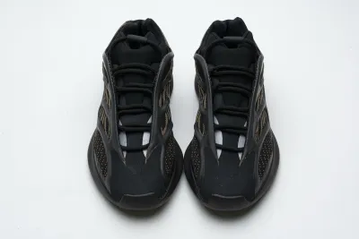 Adidas Yeezy 700 V3 Clay Brown Reps Sneaker GY0189  01