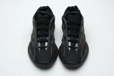 Adidas Yeezy 700 V3 Clay Brown Reps Sneaker GY0189  01