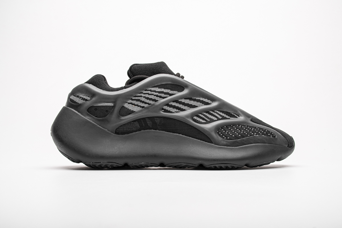 yeezy alvah 700
